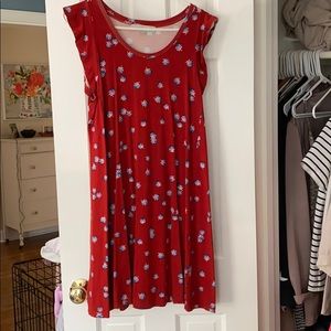 Beautiful fall short sleeve dress w/ floral detail